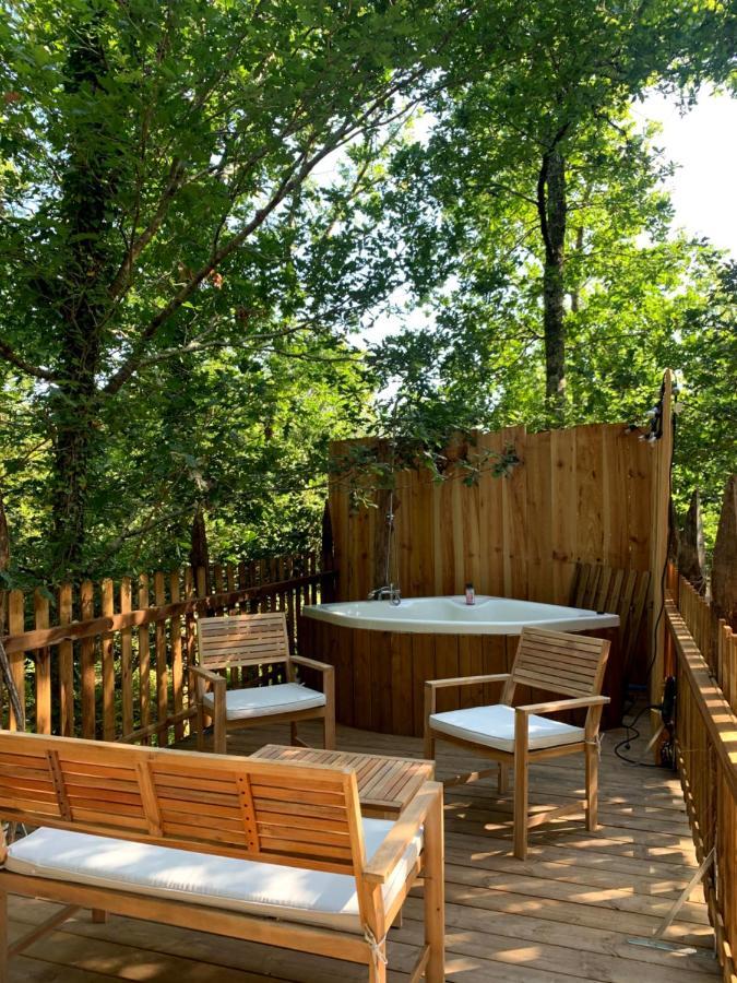 Magic Roof Top Bus With Big Bath In The Tree Forest! Mimizan Exterior foto