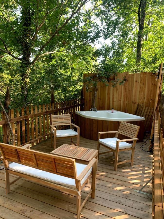 Magic Roof Top Bus With Big Bath In The Tree Forest! Mimizan Exterior foto
