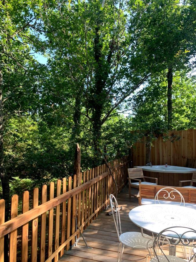 Magic Roof Top Bus With Big Bath In The Tree Forest! Mimizan Exterior foto